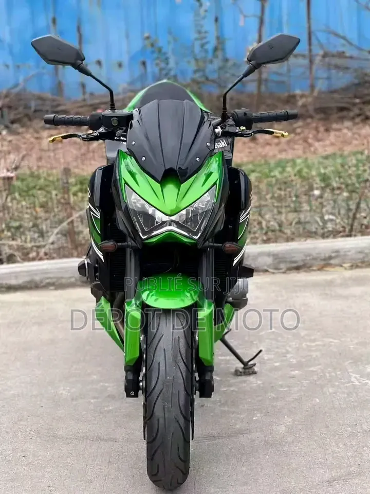 Nouveau Kawasaki Z750 2023 Vert