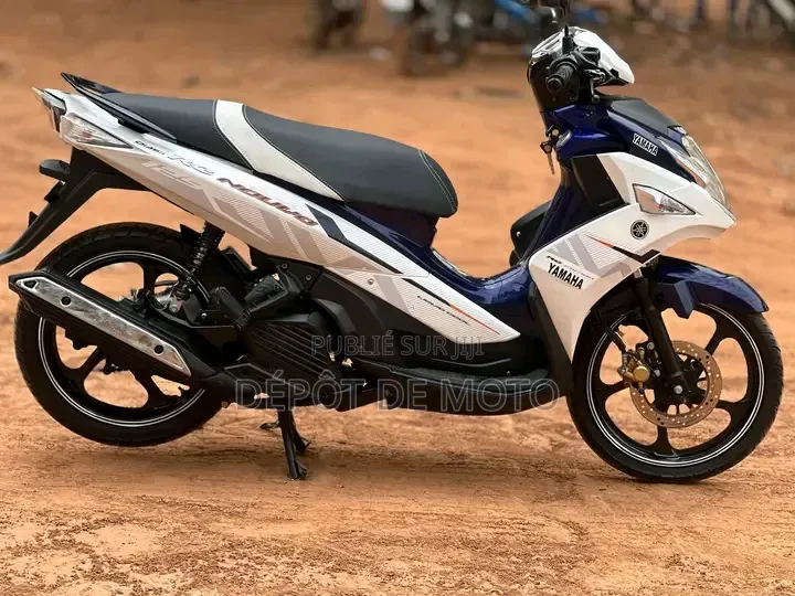 Nouveau Yamaha DT125 2025 Blanc