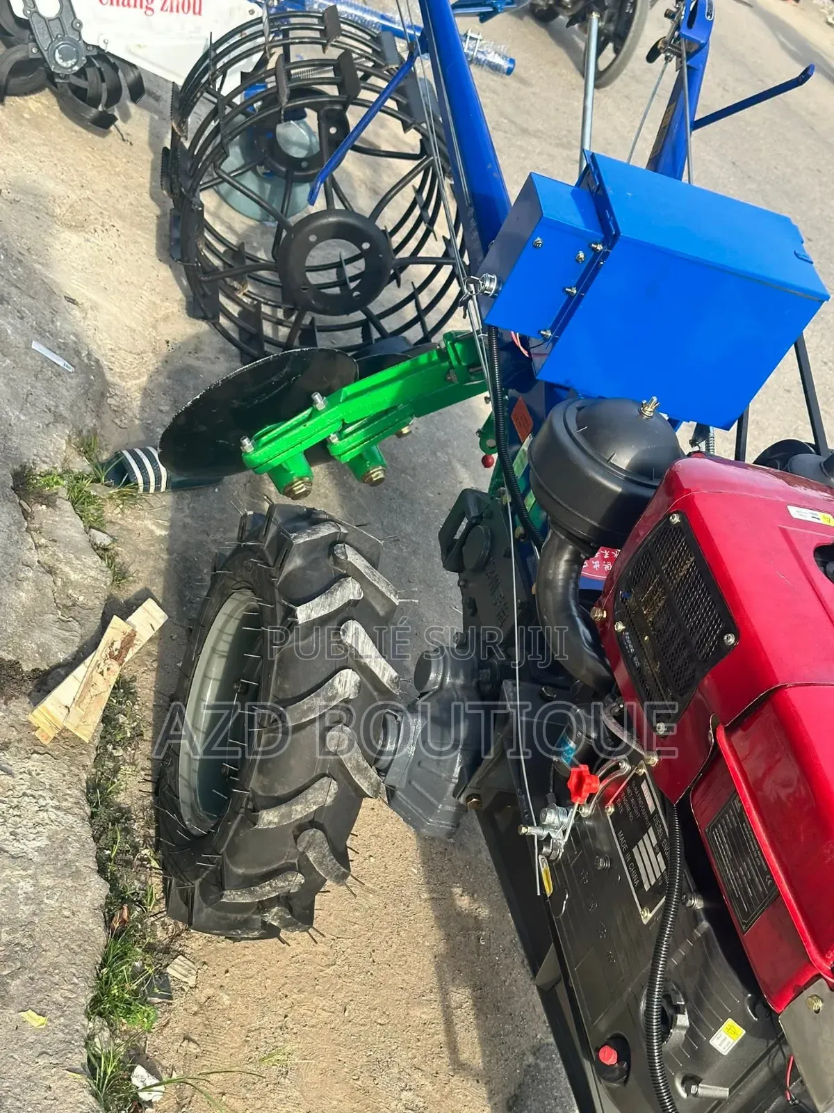 Motoculteur 20cv Démarrage Électrique Vendu Avec 3 Accessoires
