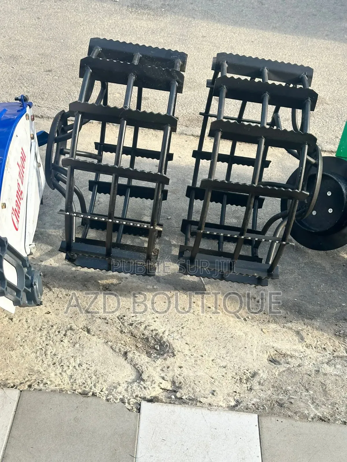 Motoculteur 20cv Démarrage Électrique Vendu Avec 3 Accessoires