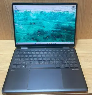 Ordinateur portable HP Spectre 14 16GB Intel Core 7 SSD 1T
