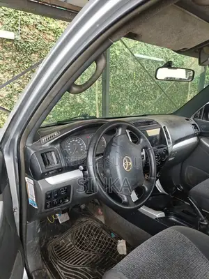 Toyota Land Cruiser Prado 2001 Gris