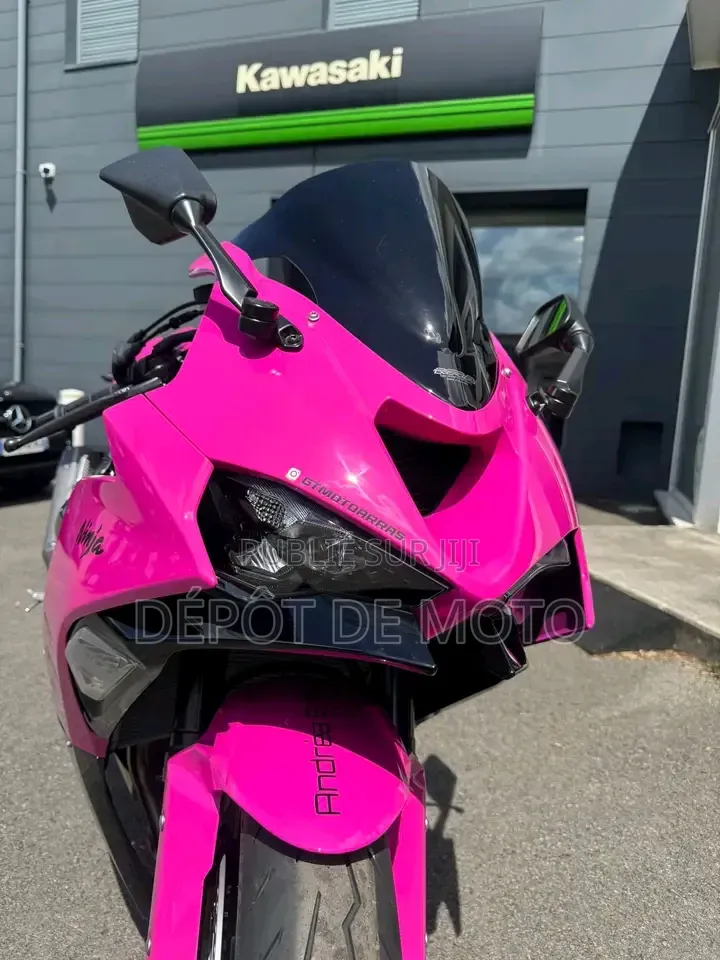 Nouveau Kawasaki Ninja ZX6R 2025 Rose