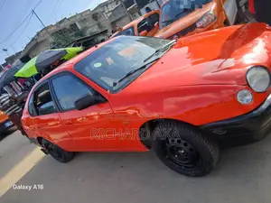 Toyota Corolla 2002 Orange