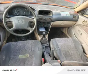 Toyota Corolla 2002 Orange