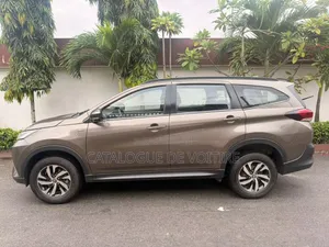 Toyota Rush 2023 Marron