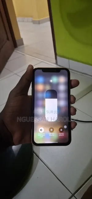 Nouveau Apple iPhone XR 64 GB Rose