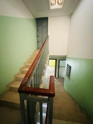 7chbre Duplex dans Francis Gweh, Cocody à Louer