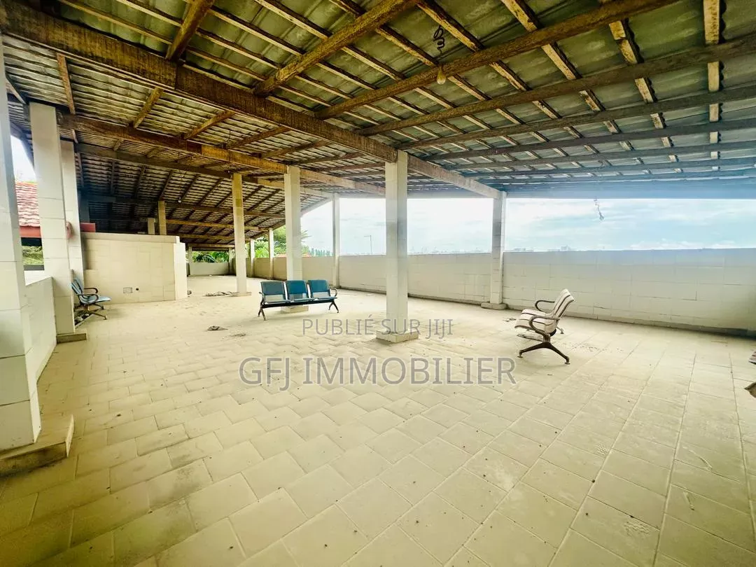 7chbre Duplex dans Francis Gweh, Cocody à Louer