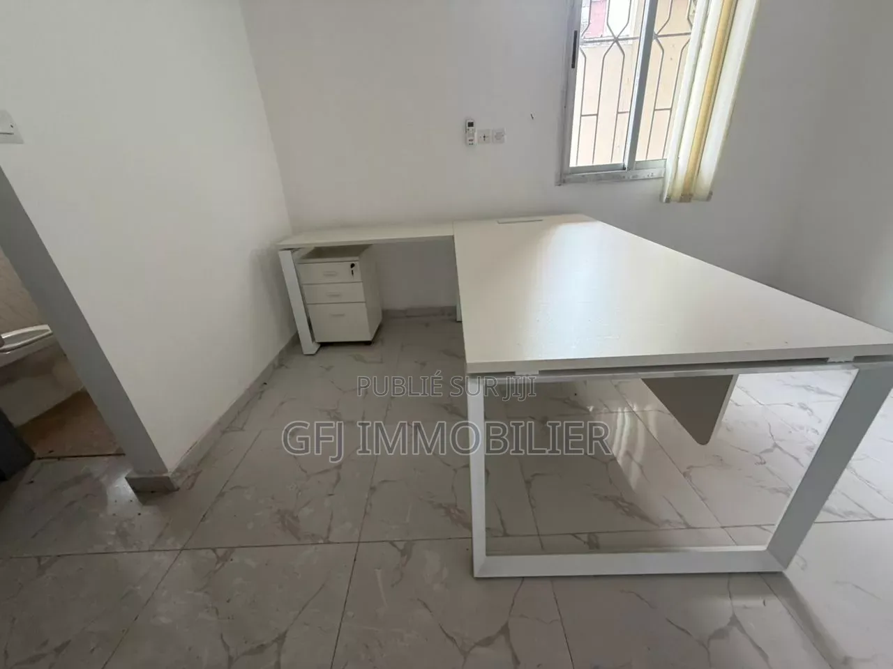 2chbre Appartement dans Francis Gweh, Cocody à Louer