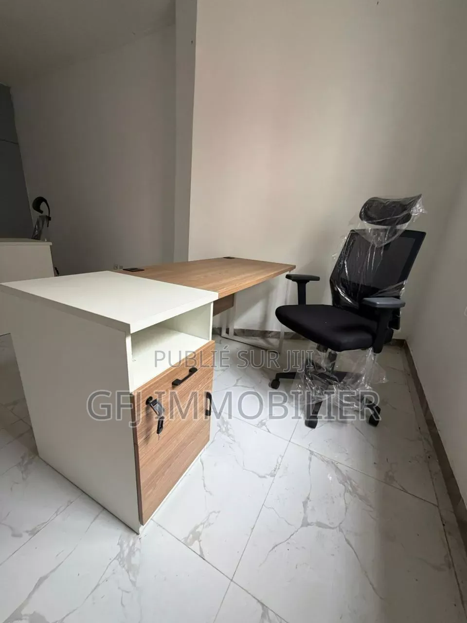2chbre Appartement dans Francis Gweh, Cocody à Louer