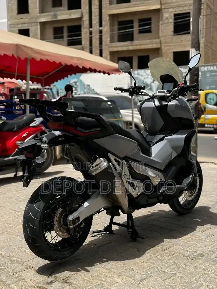 Nouveau Honda Autre 2017 Gris