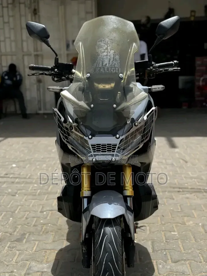 Nouveau Honda Autre 2017 Gris