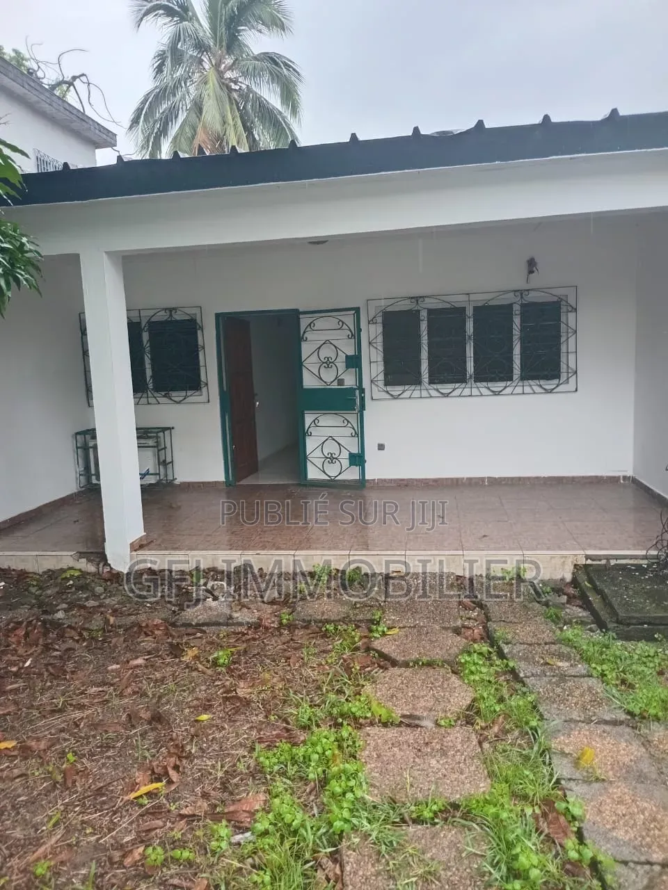2chbre Villa dans Francis Gweh, Cocody à Louer
