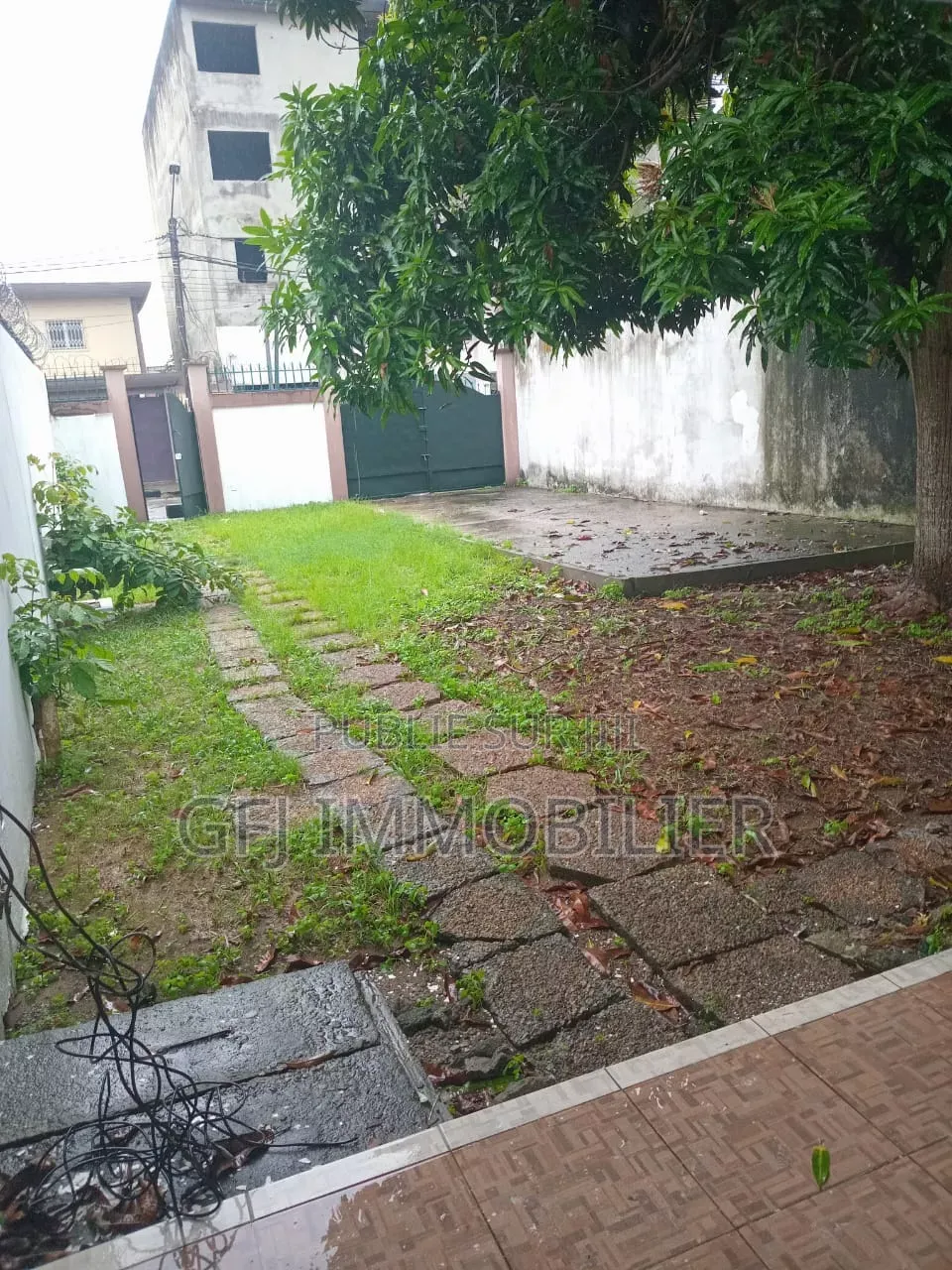 2chbre Villa dans Francis Gweh, Cocody à Louer