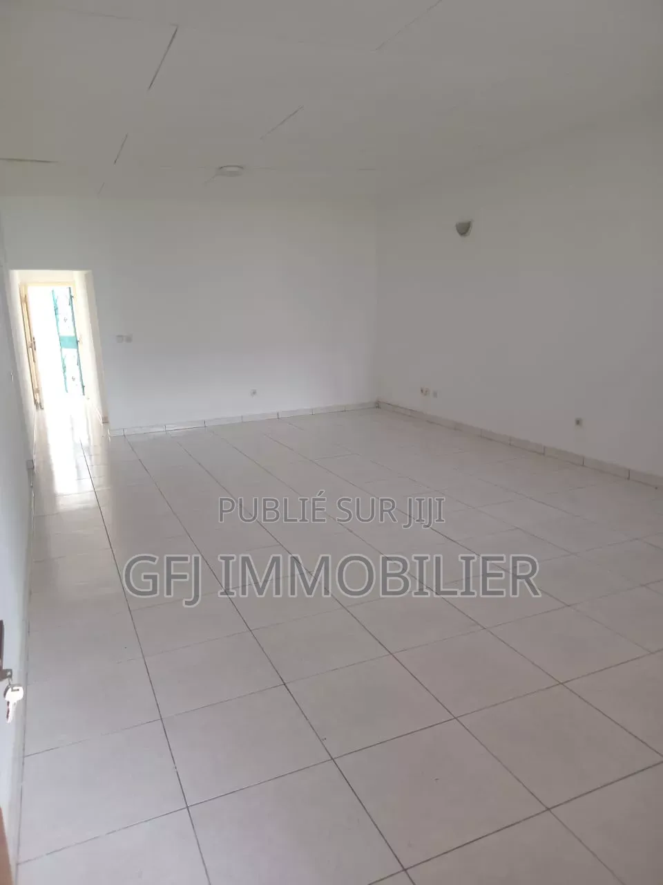 2chbre Villa dans Francis Gweh, Cocody à Louer