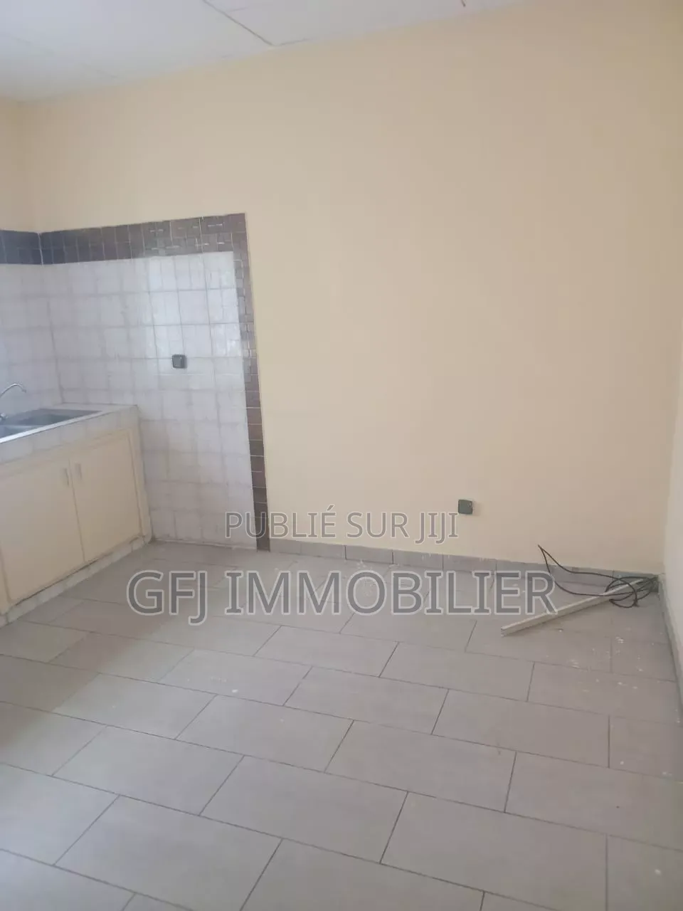 2chbre Villa dans Francis Gweh, Cocody à Louer