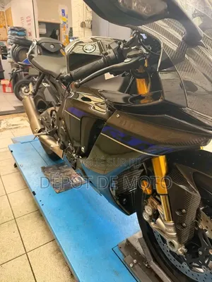 Nouveau Yamaha R1 2024 Noir