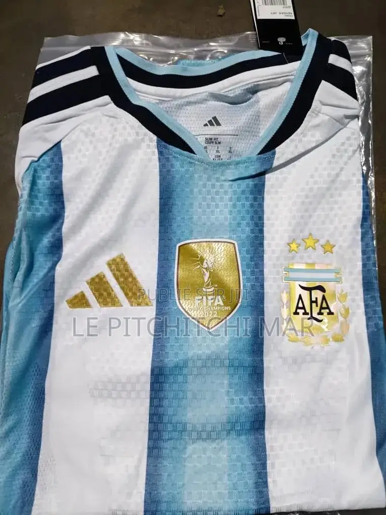 Je Vends Des Maillots Allemagne, Espagne Argentine, Paris