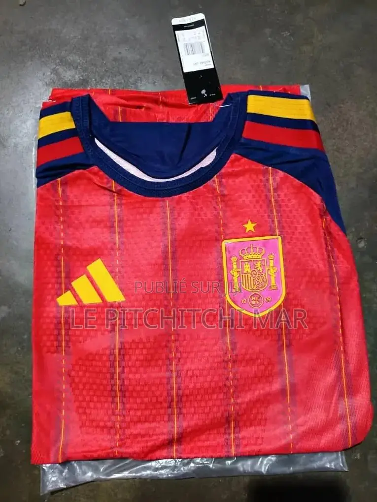 Je Vends Des Maillots Allemagne, Espagne Argentine, Paris