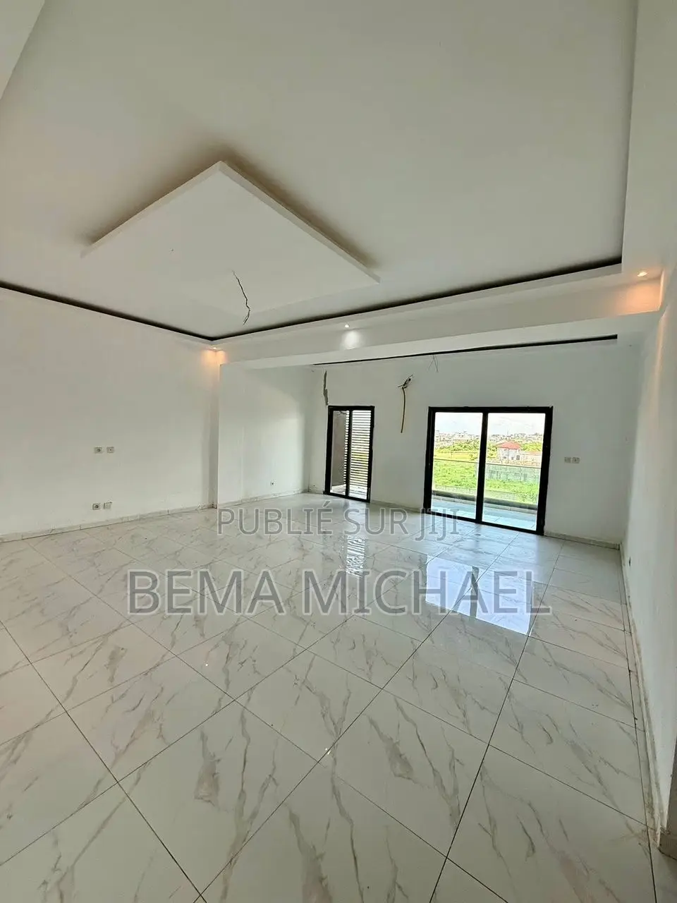 2chbre Appartement dans Bingerville Cité à Louer