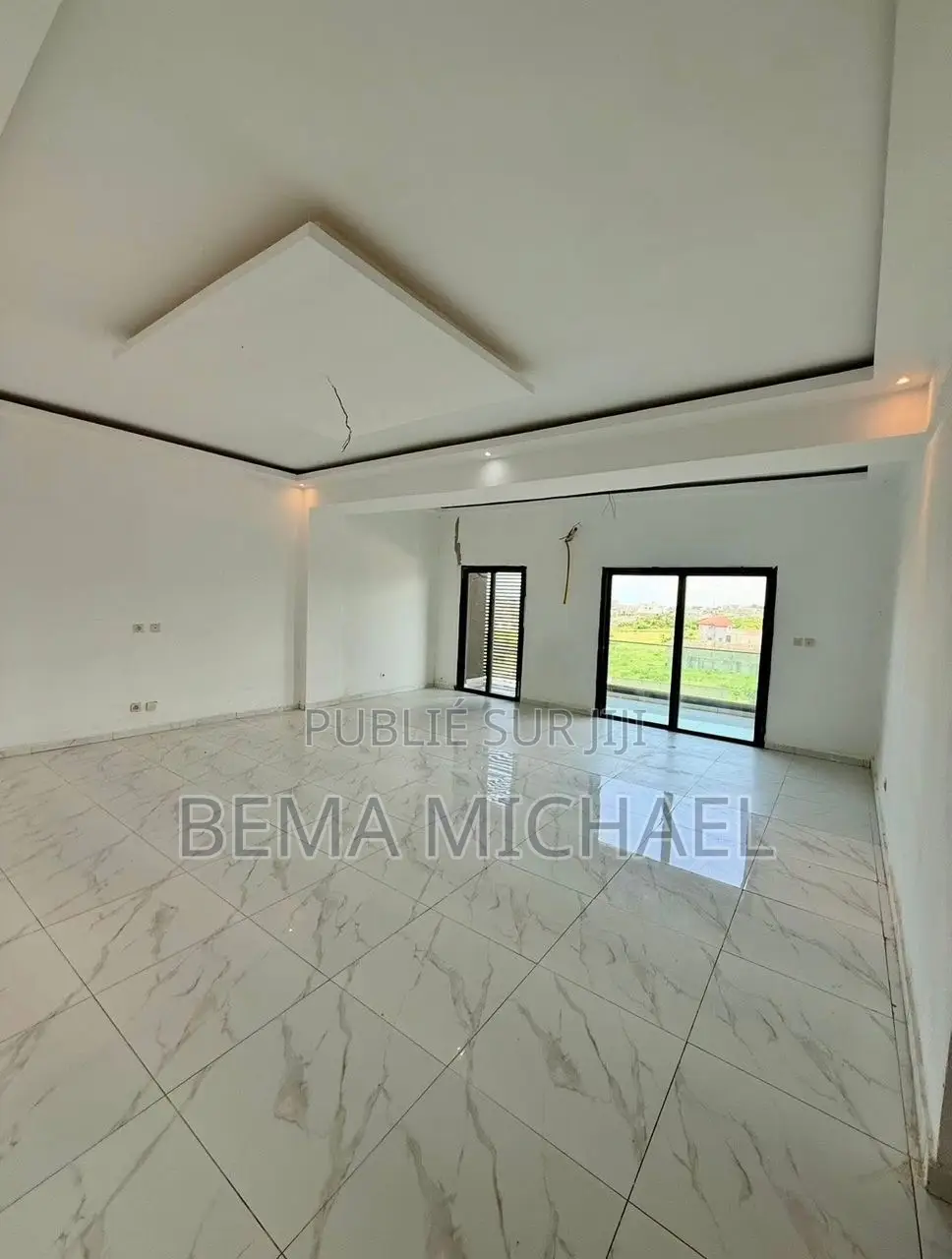 2chbre Appartement dans Bingerville Cité à Louer