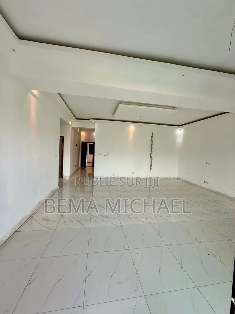 2chbre Appartement dans Bingerville Cité à Louer