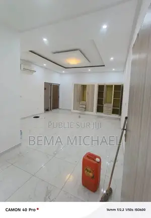 4chbre Villa dans Villa Basse De 5, Bingerville à Louer