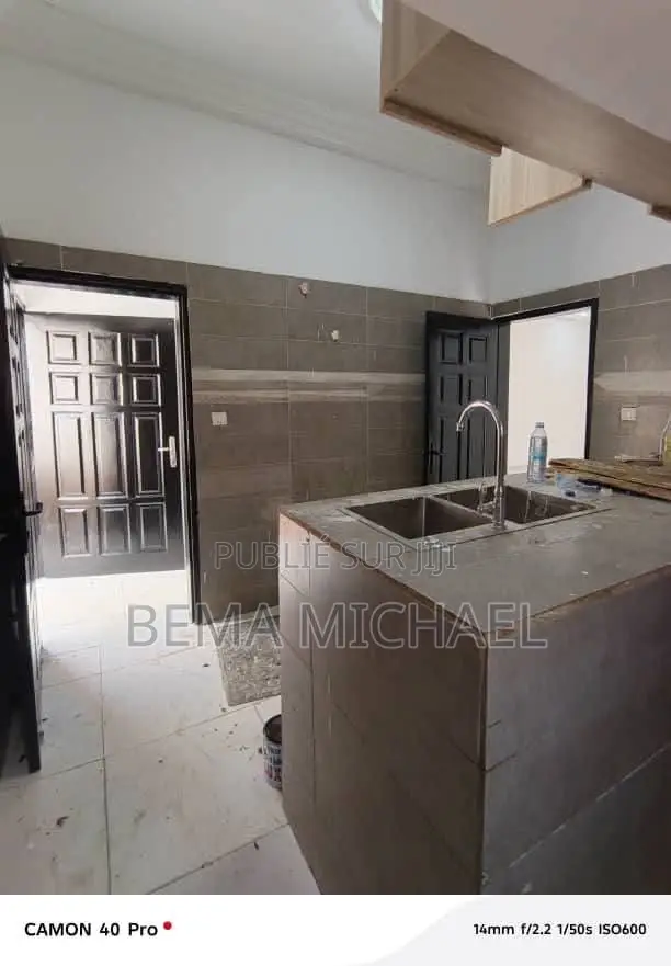 4chbre Villa dans Villa Basse De 5, Bingerville à Louer