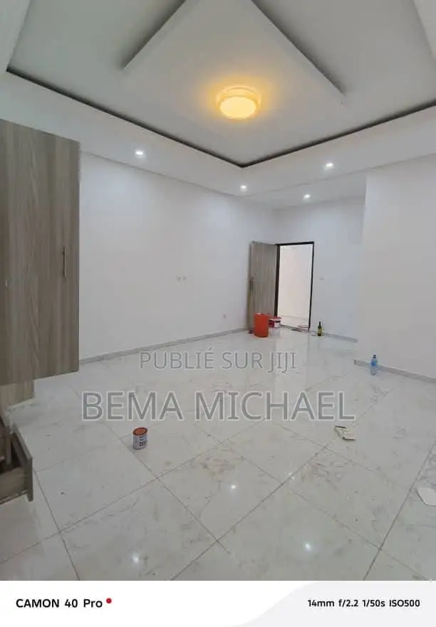 4chbre Villa dans Villa Basse De 5, Bingerville à Louer