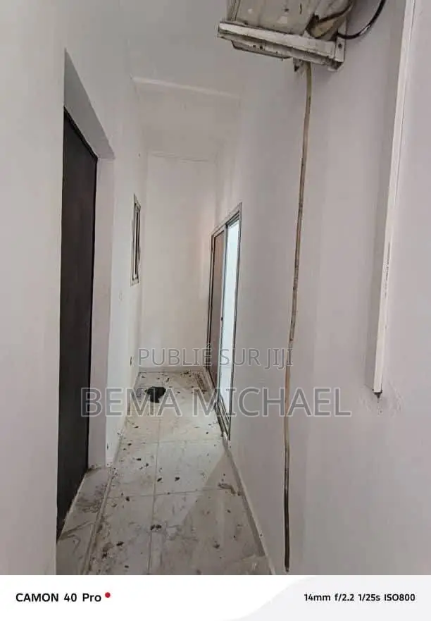 4chbre Villa dans Villa Basse De 5, Bingerville à Louer