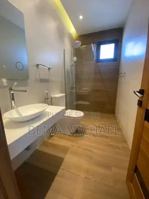 3chbre Appartement dans Appartement 4 Pièces, Cocody à Louer