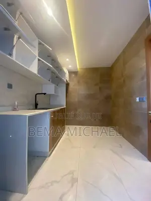 3chbre Appartement dans Appartement 4 Pièces, Cocody à Louer