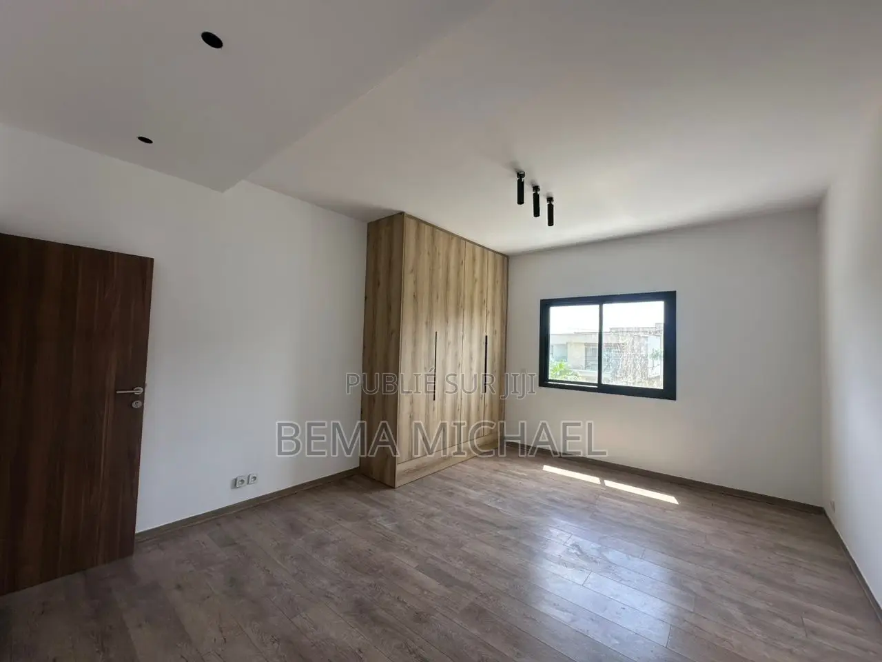 4chbre Duplex dans Cocody à Louer