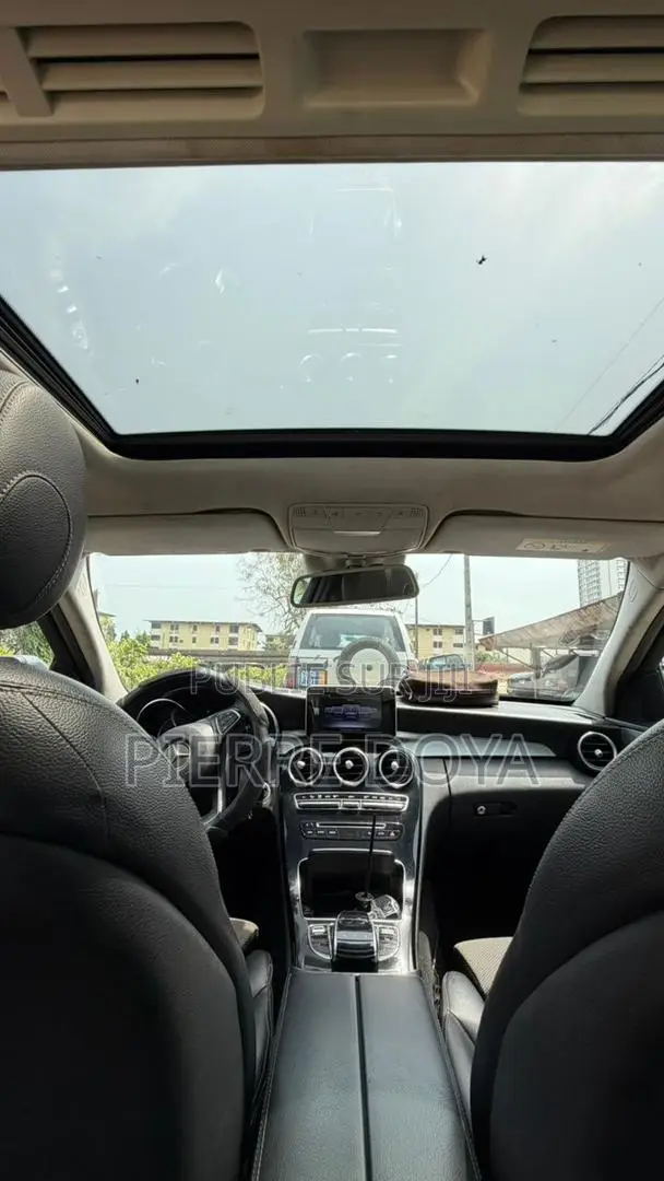 Mercedes-Benz C180 2015 Gris