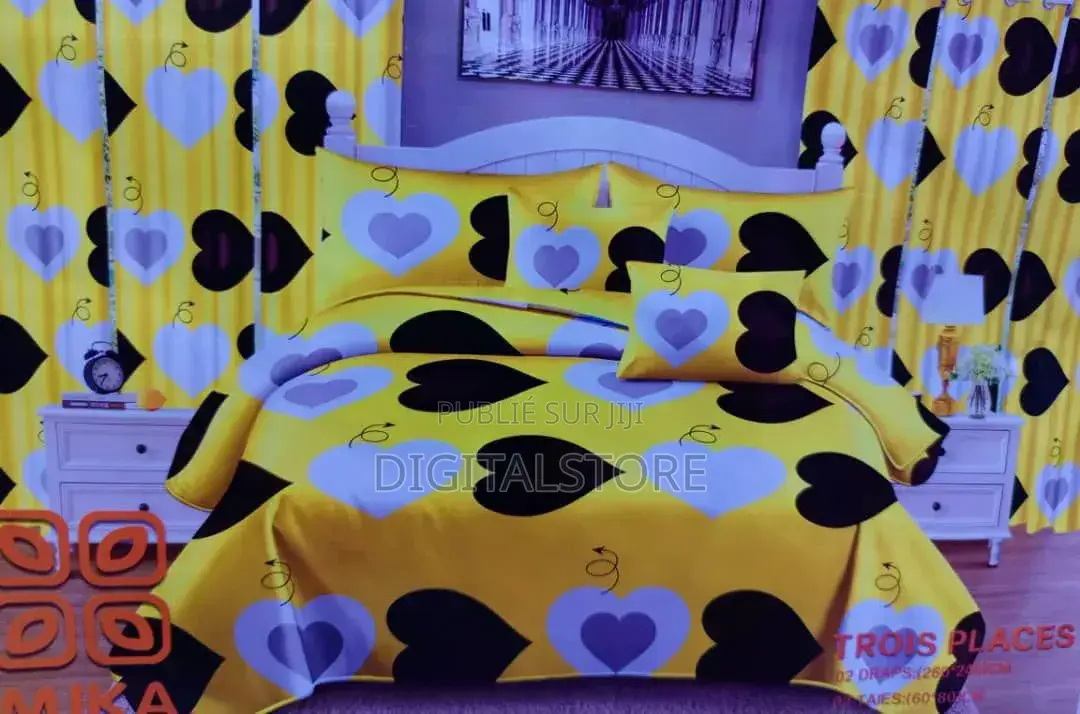 Drap, Rideau Et Oreiller