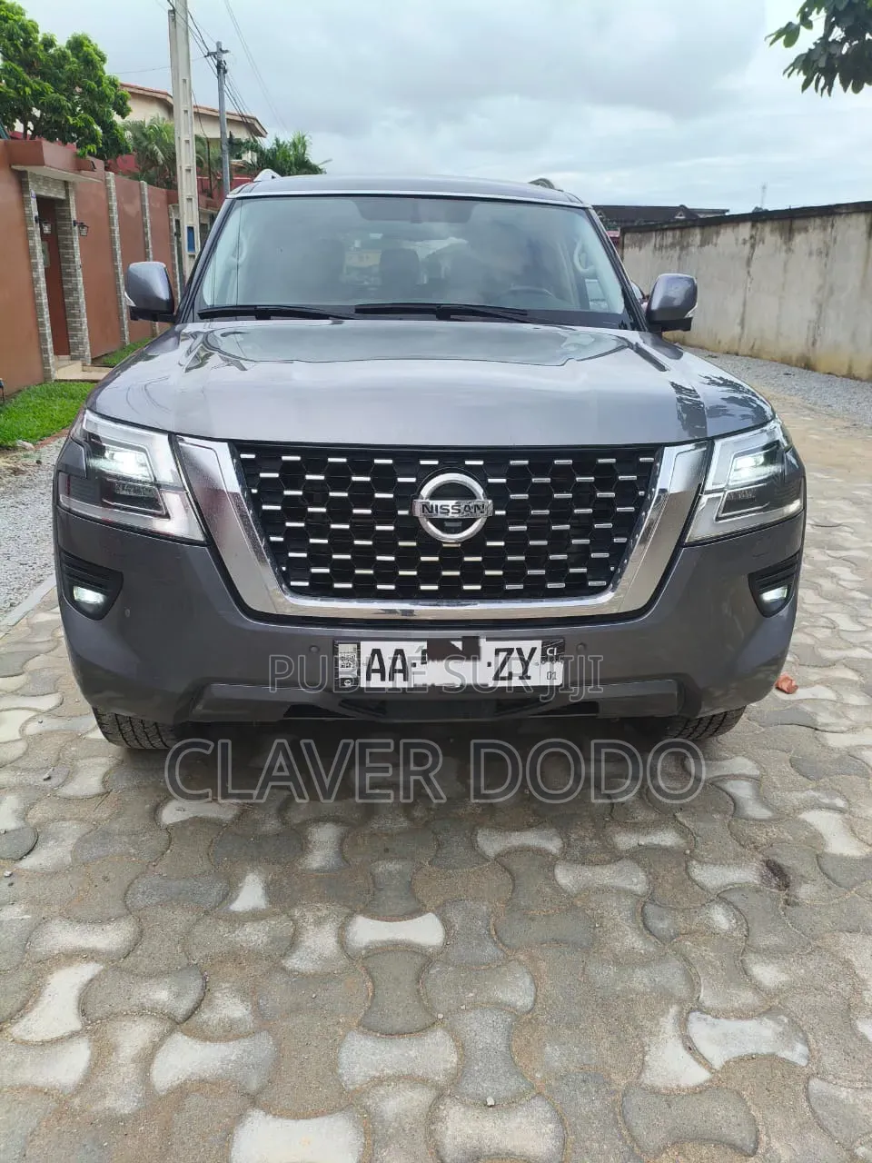 Nissan Patrol 2022 Gris