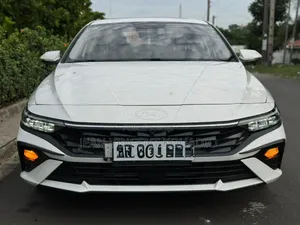 Nouveau Hyundai Elantra Limited 2026 Blanc
