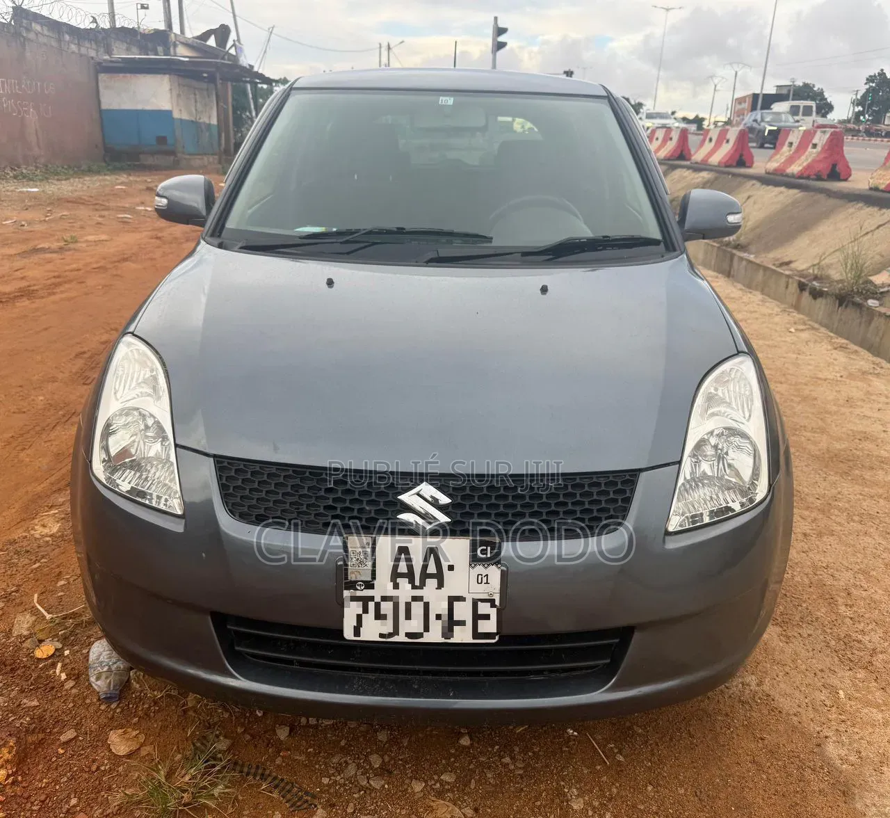 Suzuki Swift 2018 Gris