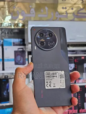 Nouveau Tecno Camon 30 256 GB Noir