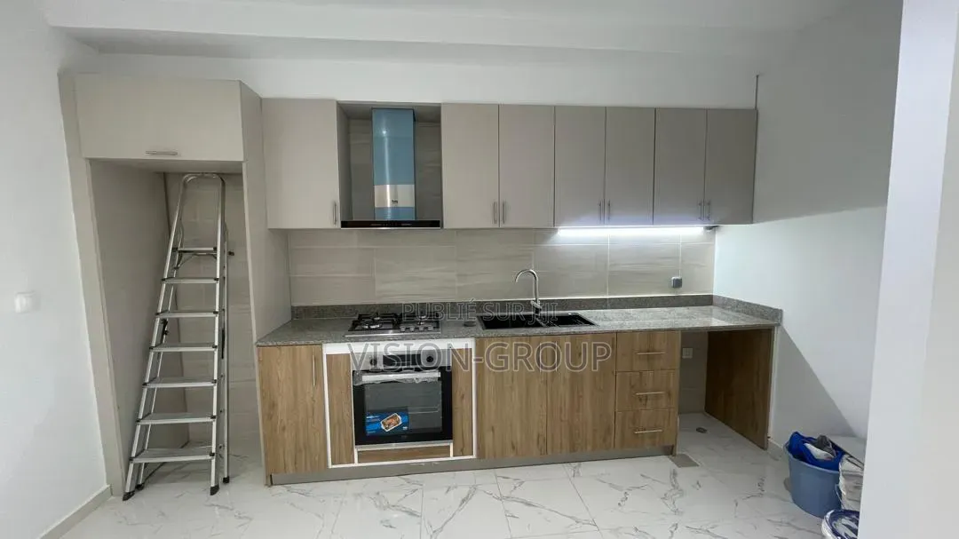 3chbre Appartement dans Cocody à Vendre