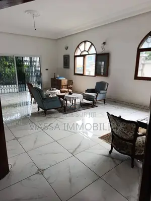 7chbre Villa dans Massa Immobilier, Cocody à Vendre