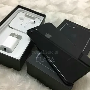 Nouveau Apple iPhone 8 Plus 64 GB Noir
