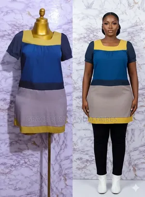 Haut Bleu Et Gris Pour Femme. Solde : 1500fcfa