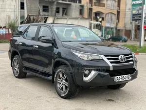 Toyota Fortuner 2.4 D AWD 2019 Noir Mat