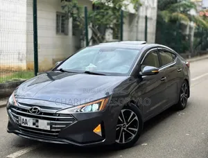Hyundai Elantra Limited 2020 Argenté