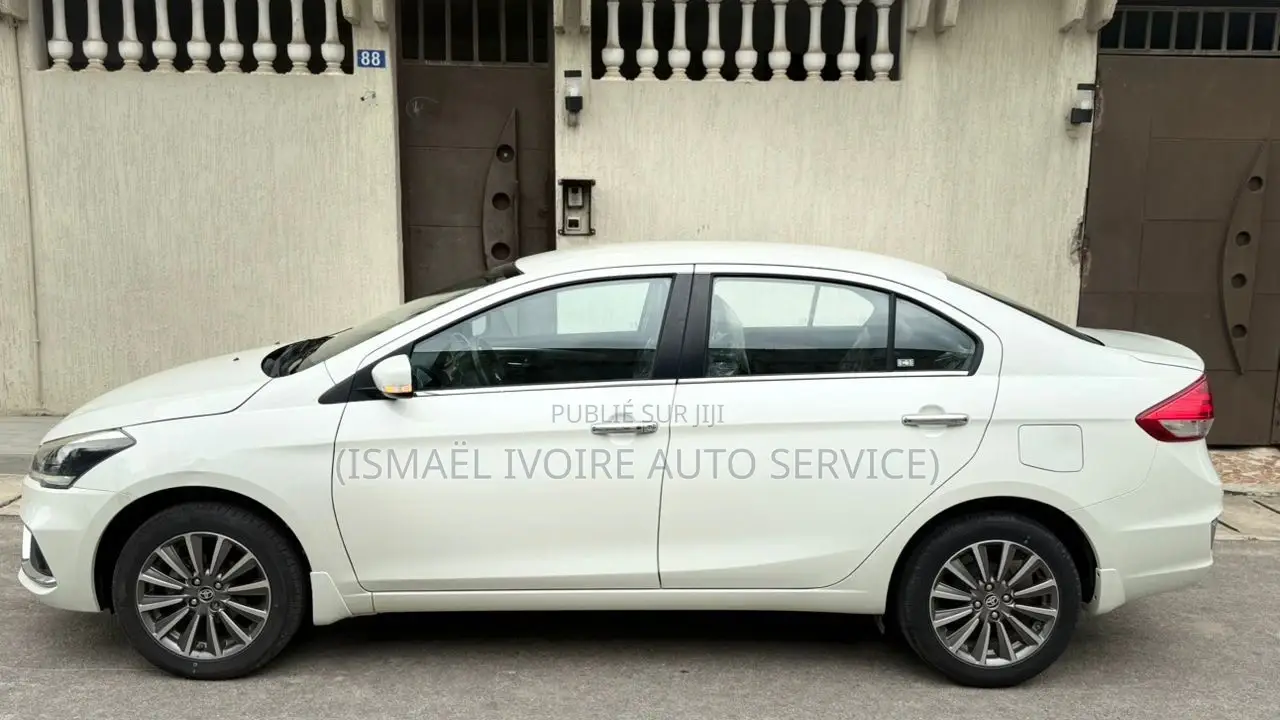 Nouveau Toyota Belta 2025 Blanc