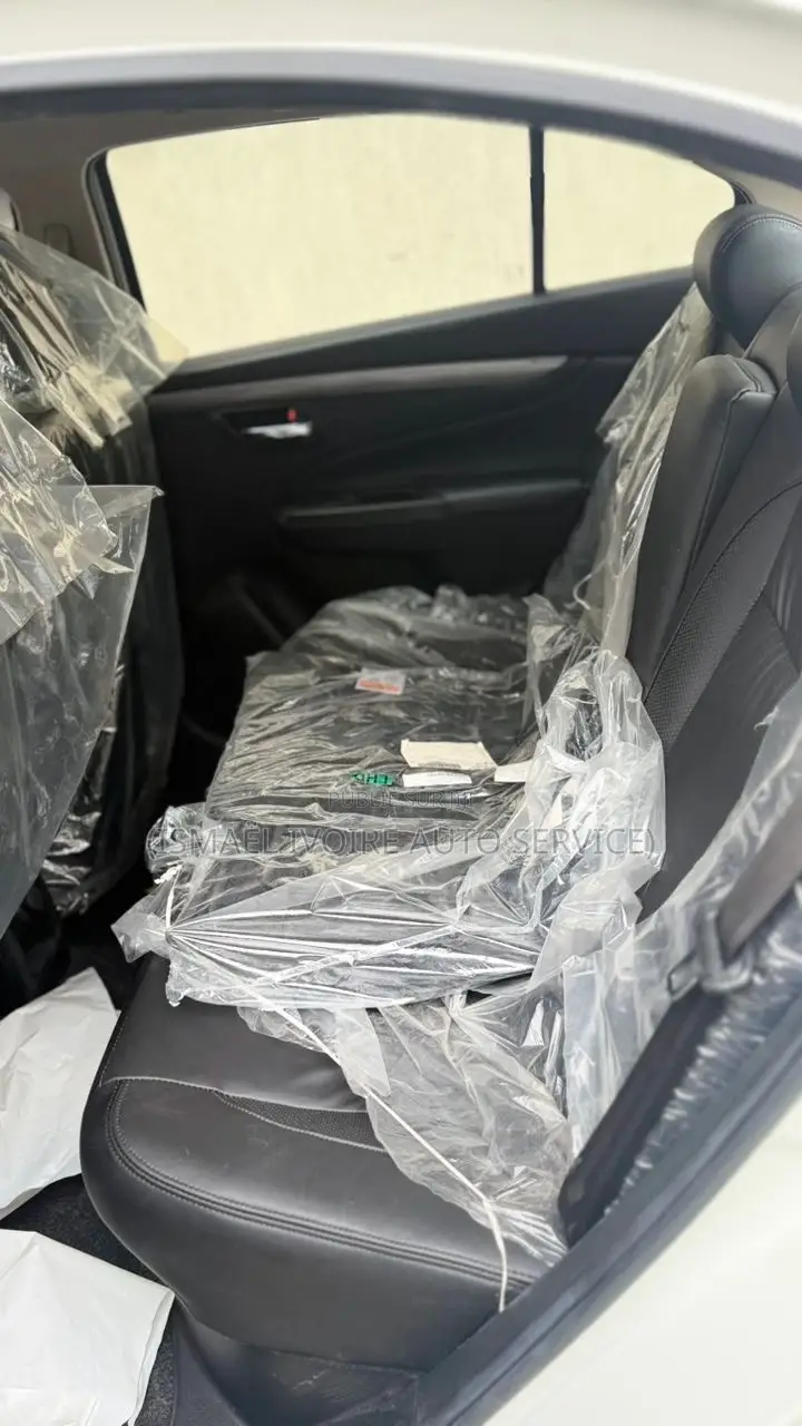 Nouveau Toyota Belta 2025 Blanc