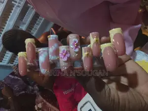 Press Nails De Qualité