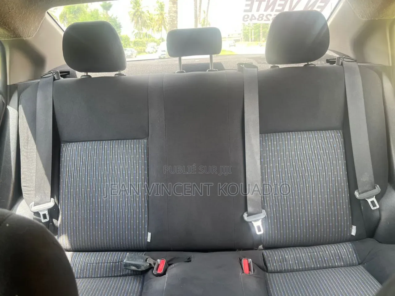 Toyota Yaris L Sedan 4dr 2019 Pearl